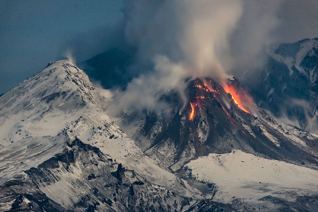 El volcán SHIVELUCH en Rusia está enviando erupciones a la estratosfera desde hace días