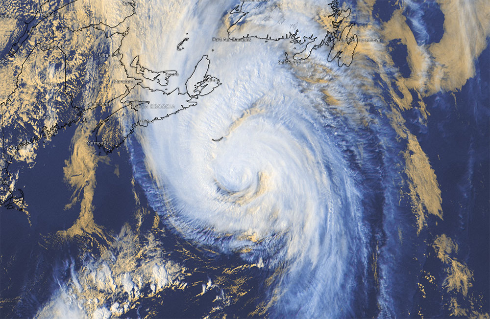 Imagen de satélite del huracán Larry
