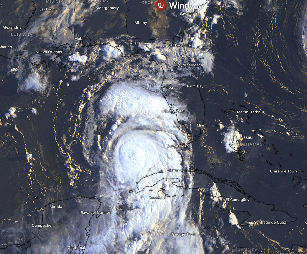 Imágenes del satélite huracán IDALIA